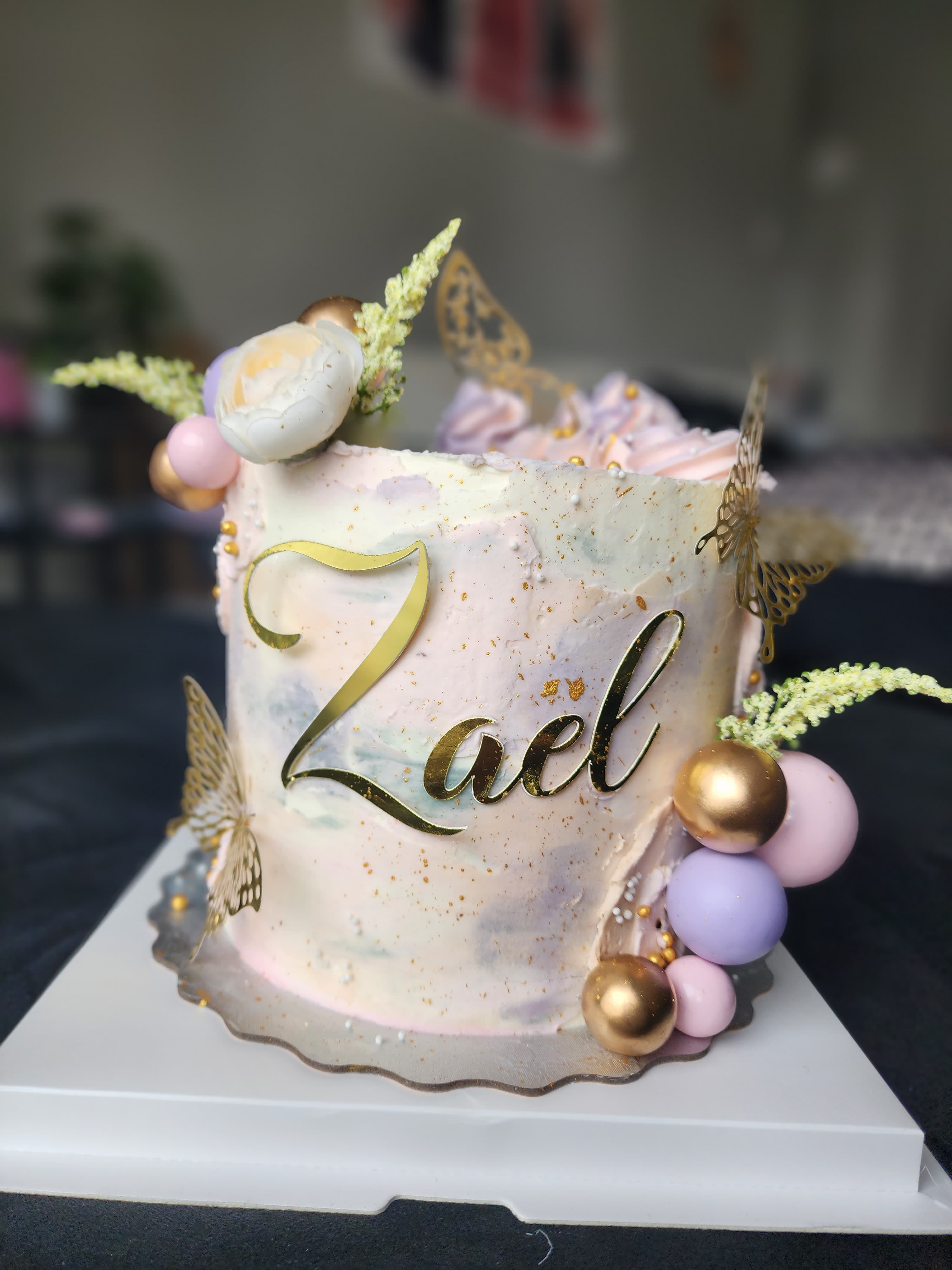 Custom cake design Calgary - Sugar Stream